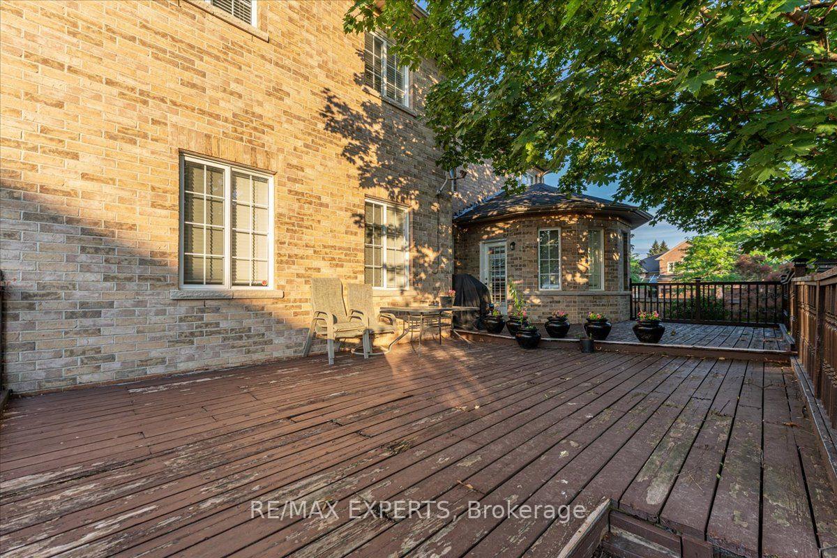 Photo 37 of 110 Velmar Drive, Vaughan, East Woodbridge — HOMEH