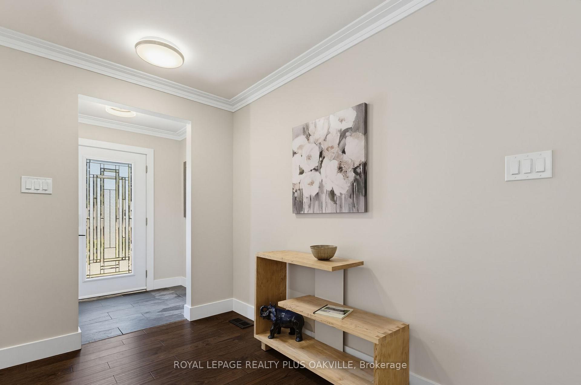Photo 5 of 340 Clarendon Drive, Hamilton, Ancaster — HOMEH