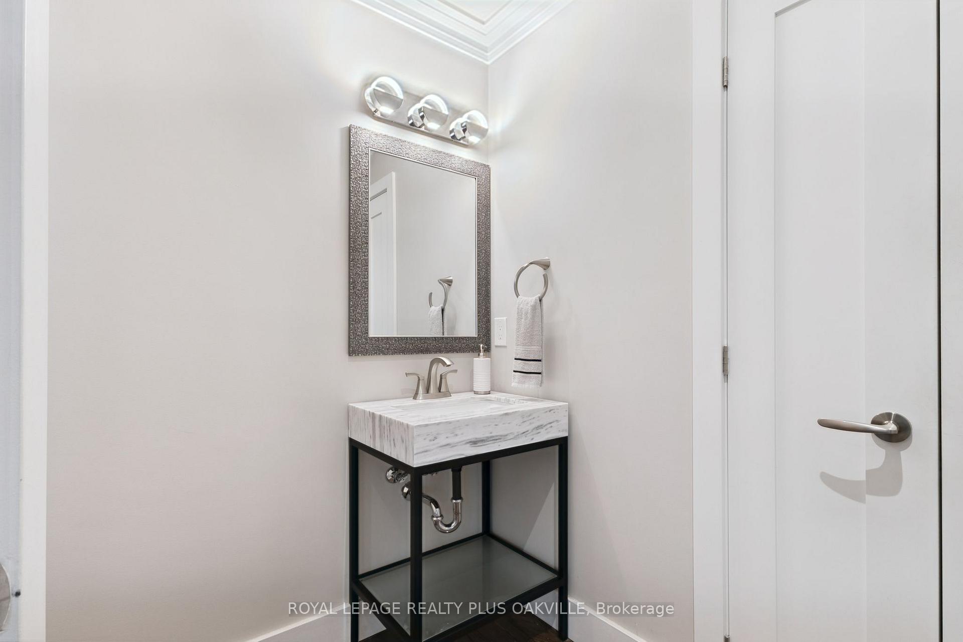 Photo 23 of 340 Clarendon Drive, Hamilton, Ancaster — HOMEH