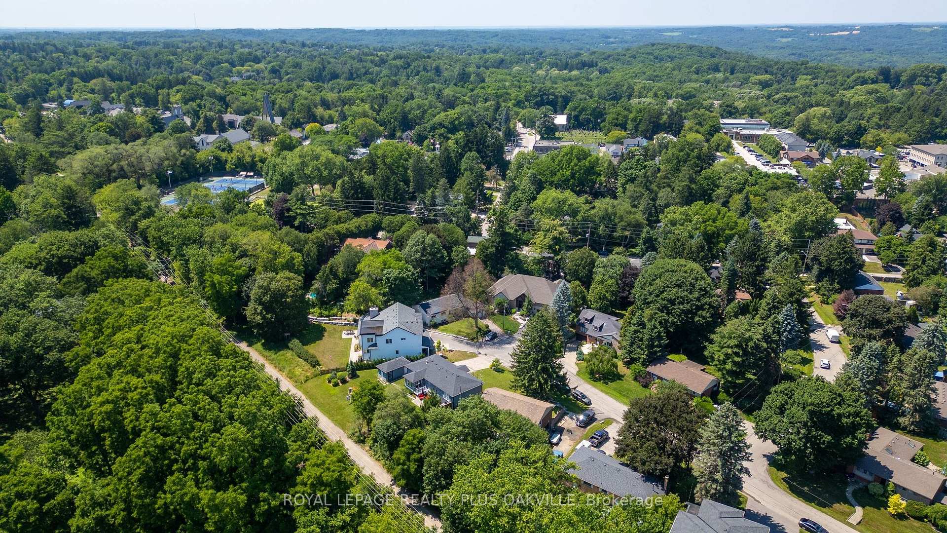 Photo 41 of 340 Clarendon Drive, Hamilton, Ancaster — HOMEH