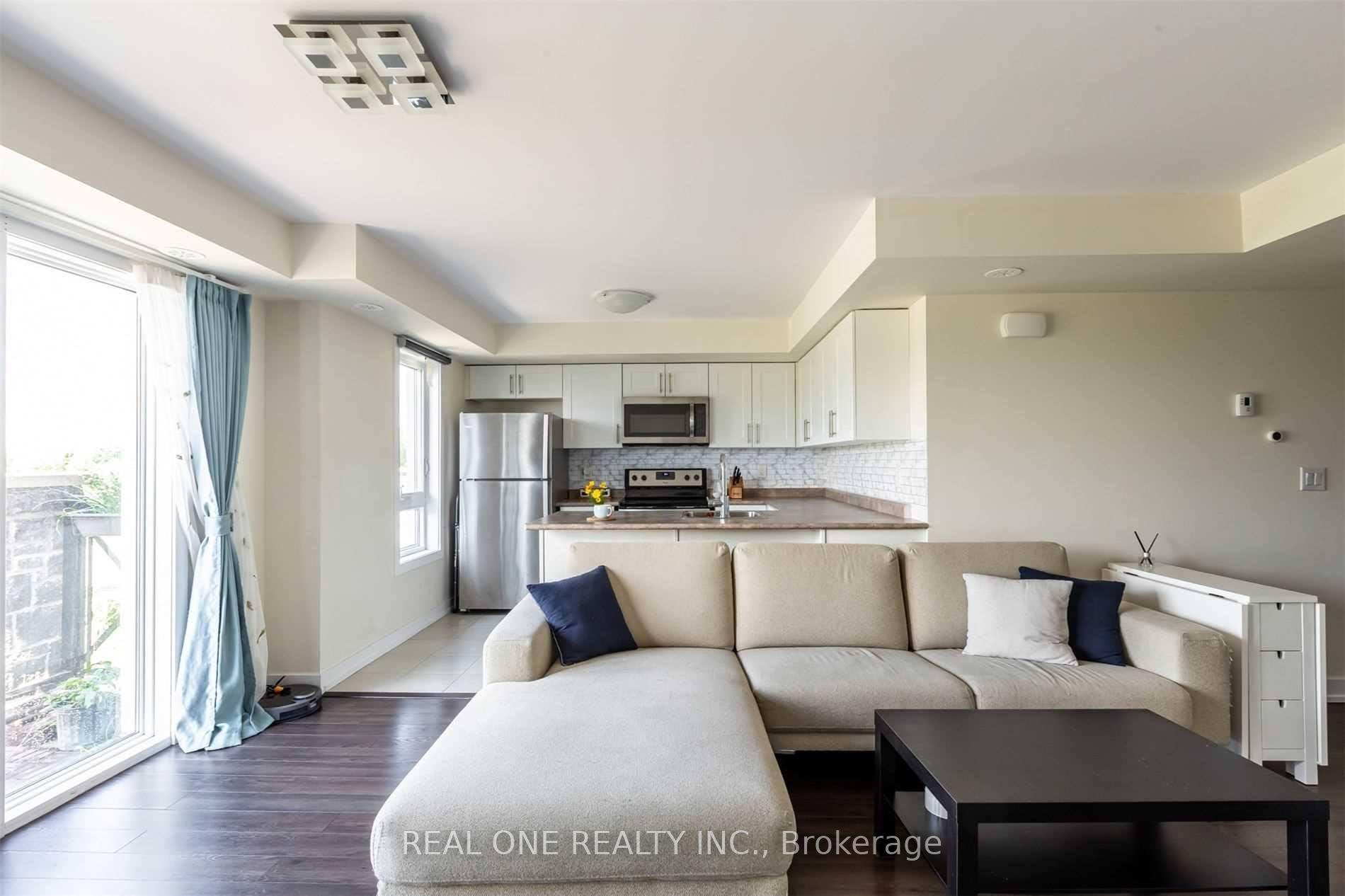 Photo 4 of Unit 603, 50 Dunsheath Way, Markham, Cornell — HOMEH