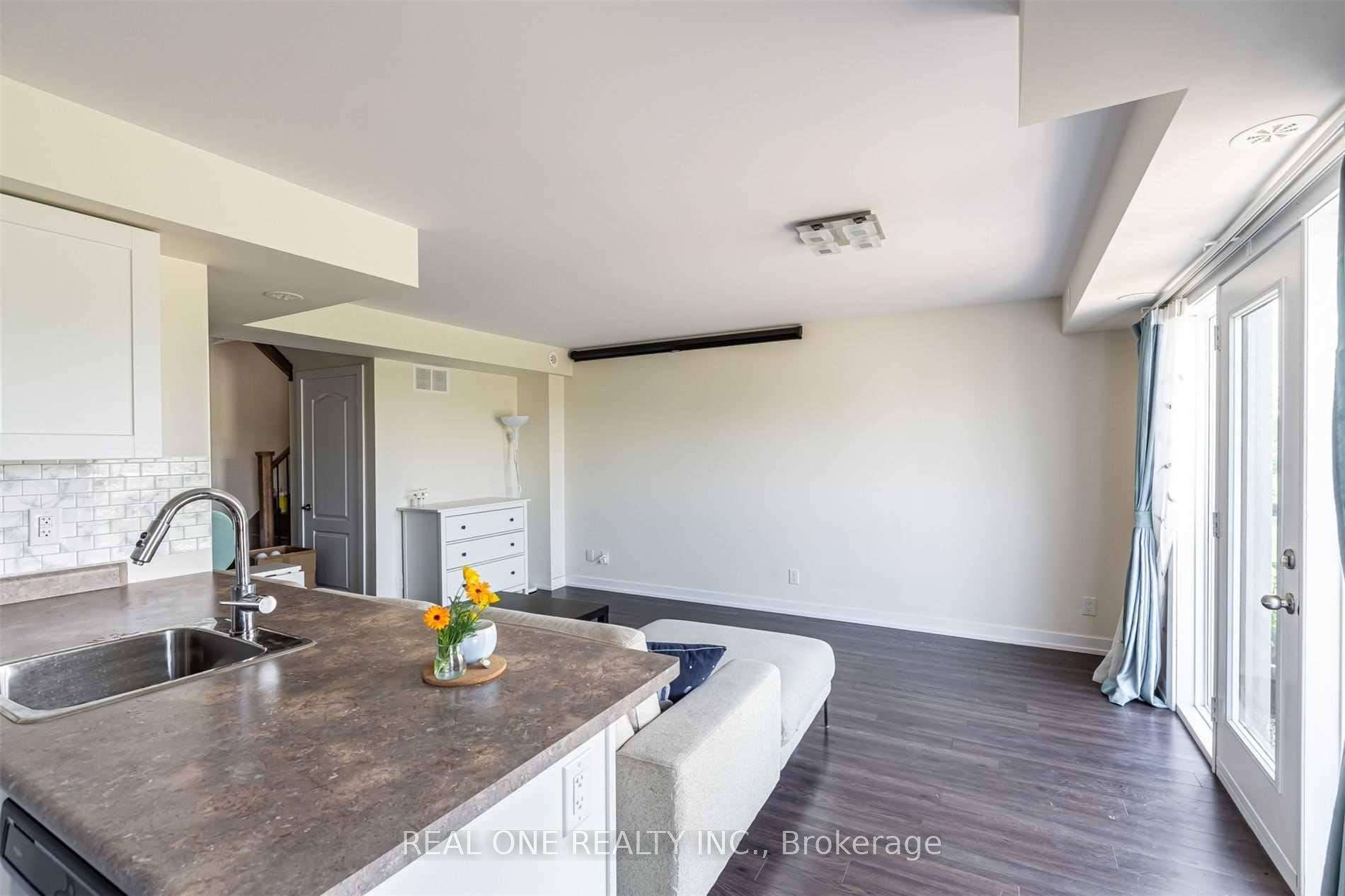 Photo 6 of Unit 603, 50 Dunsheath Way, Markham, Cornell — HOMEH