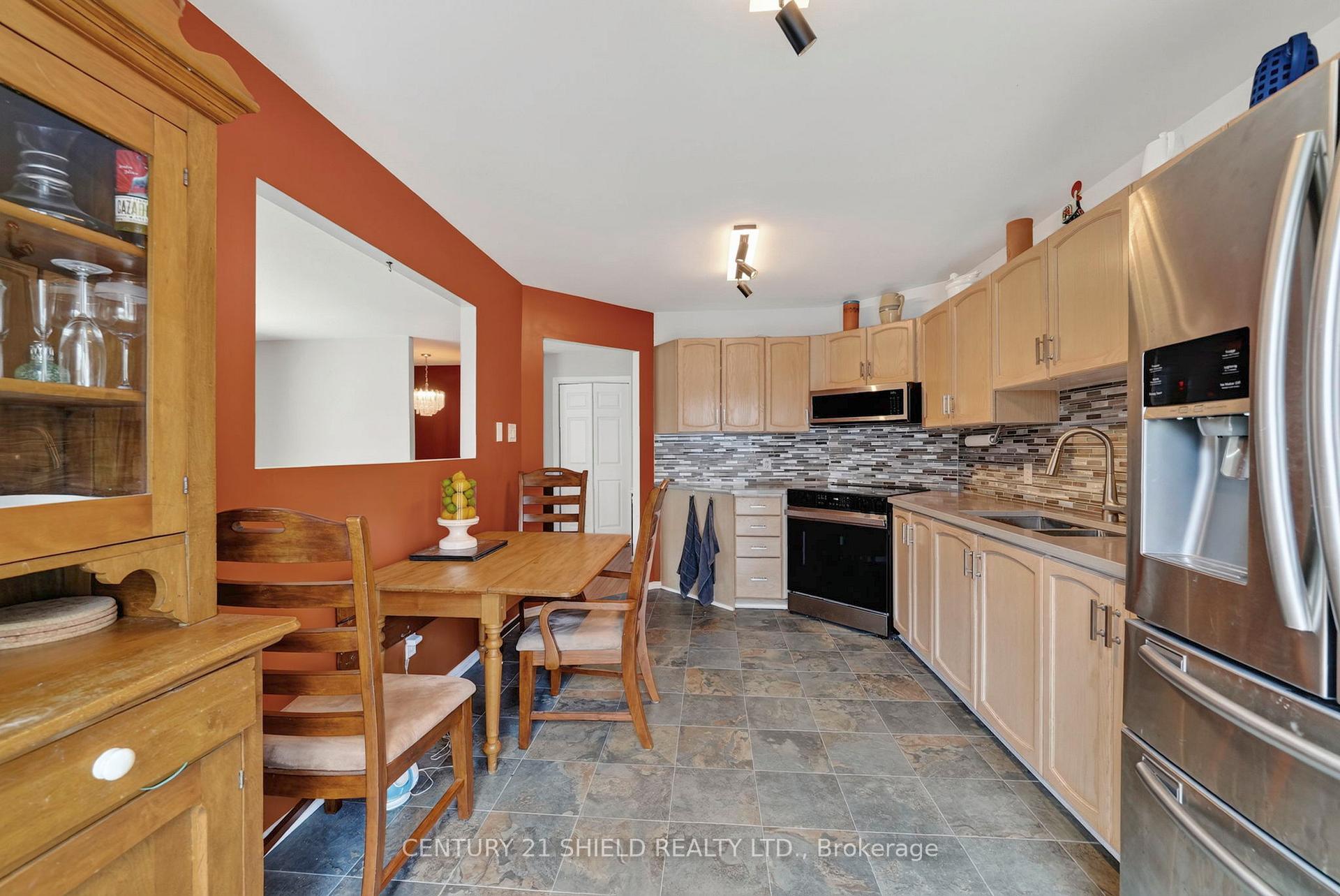 Photo 14 of 27 Wellington Street E, Cornwall, Cornwall — HOMEH