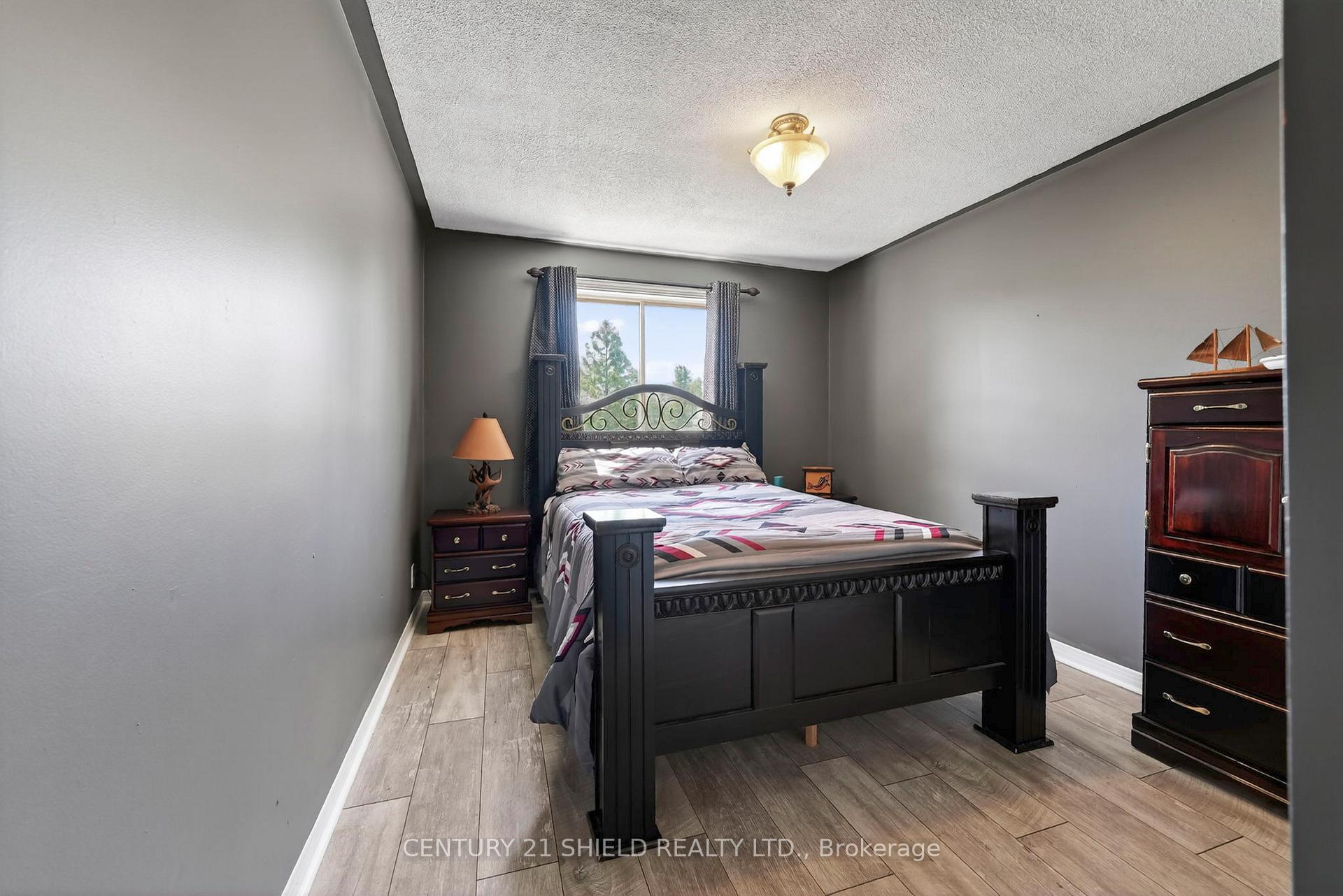 Photo 19 of 812 Briarhill Avenue, Cornwall, Cornwall — HOMEH