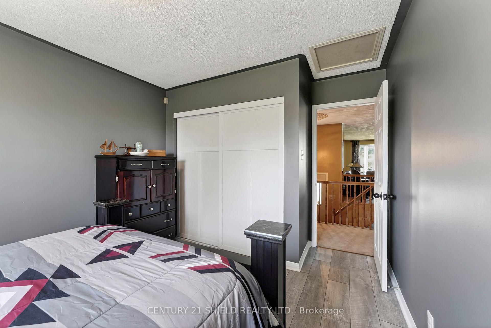 Photo 20 of 812 Briarhill Avenue, Cornwall, Cornwall — HOMEH