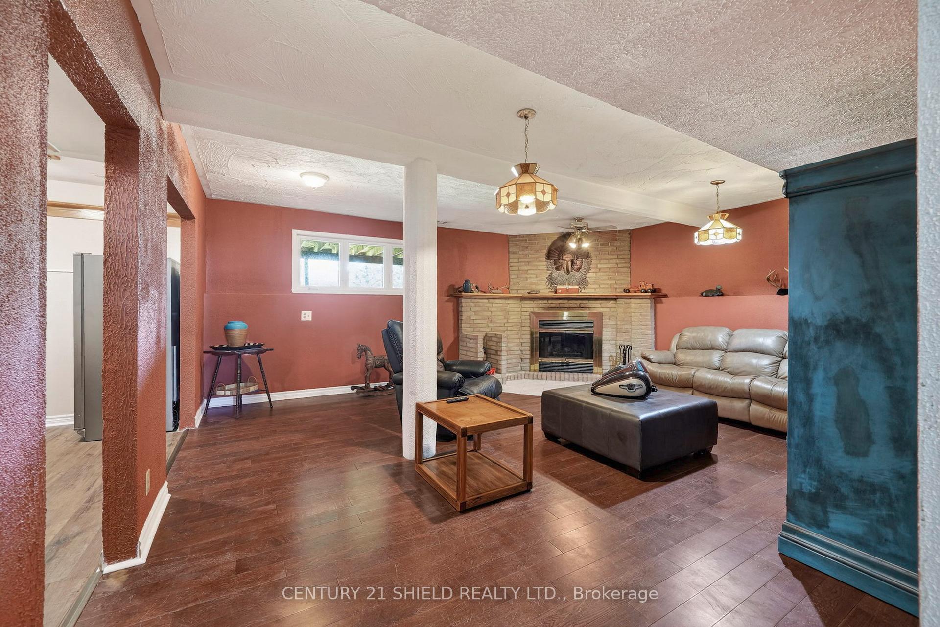Photo 22 of 812 Briarhill Avenue, Cornwall, Cornwall — HOMEH