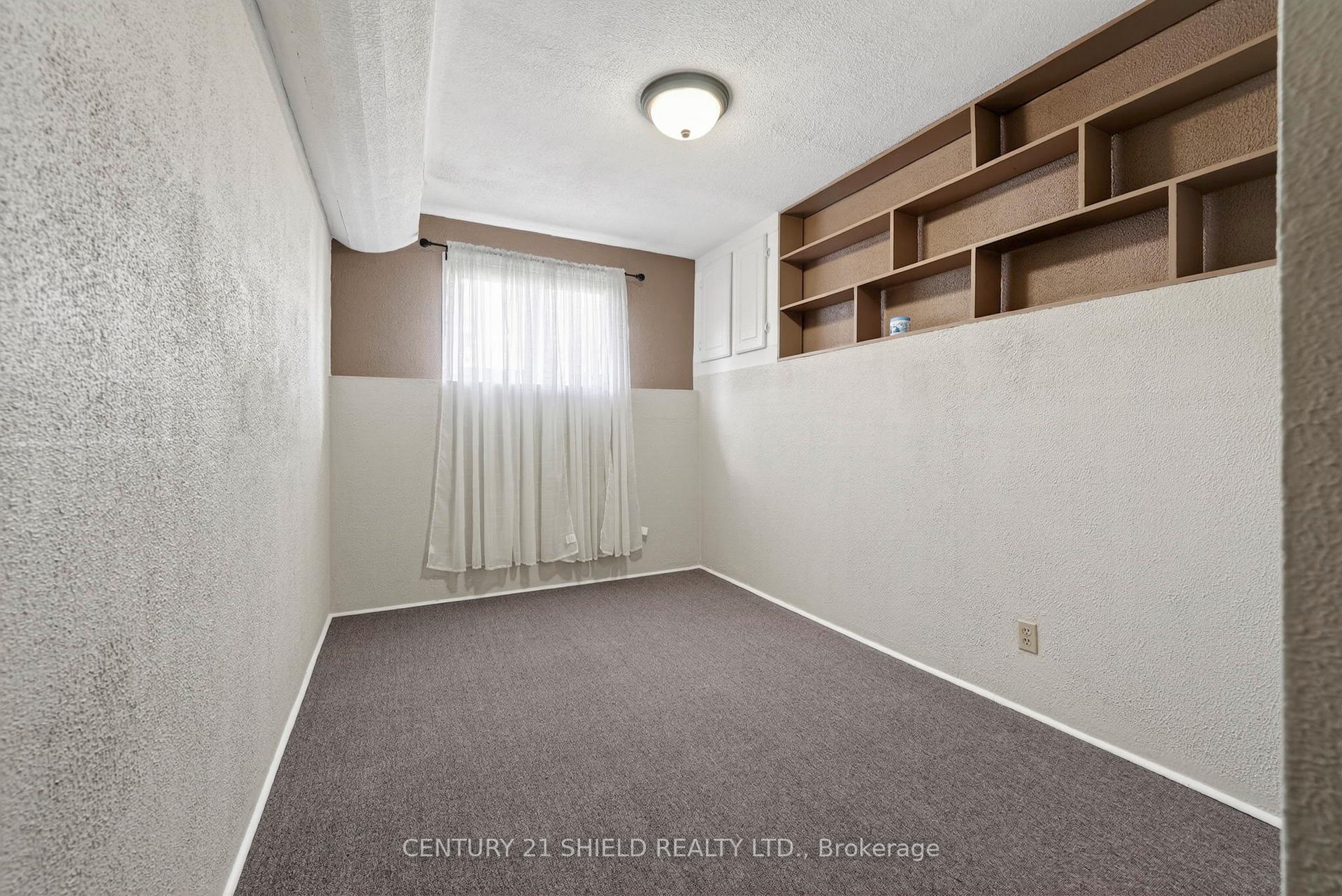 Photo 28 of 812 Briarhill Avenue, Cornwall, Cornwall — HOMEH