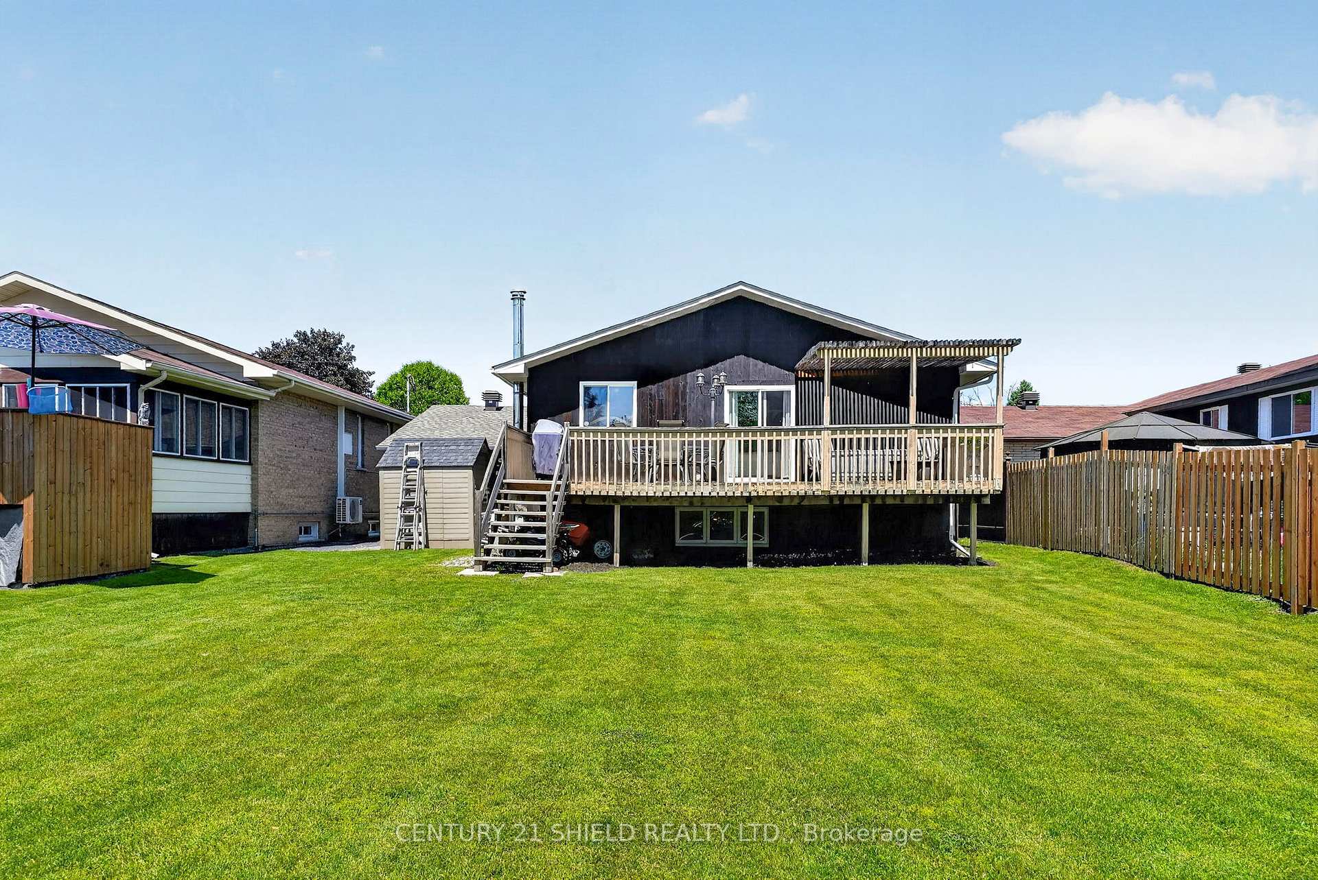 Photo 32 of 812 Briarhill Avenue, Cornwall, Cornwall — HOMEH