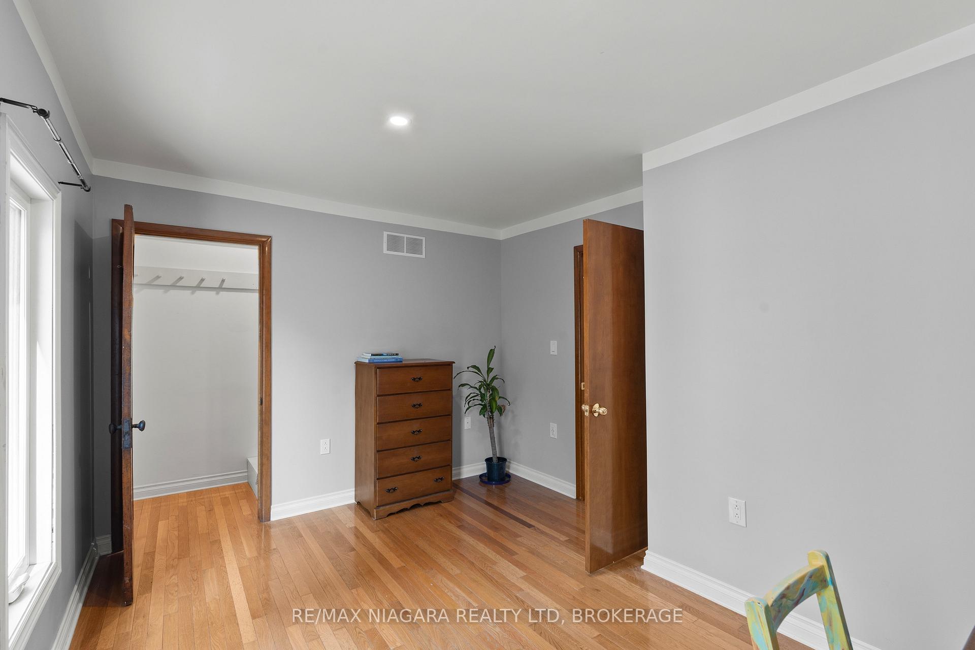 Photo 24 of 4691 Morrison Street, Niagara Falls, Downtown — HOMEH