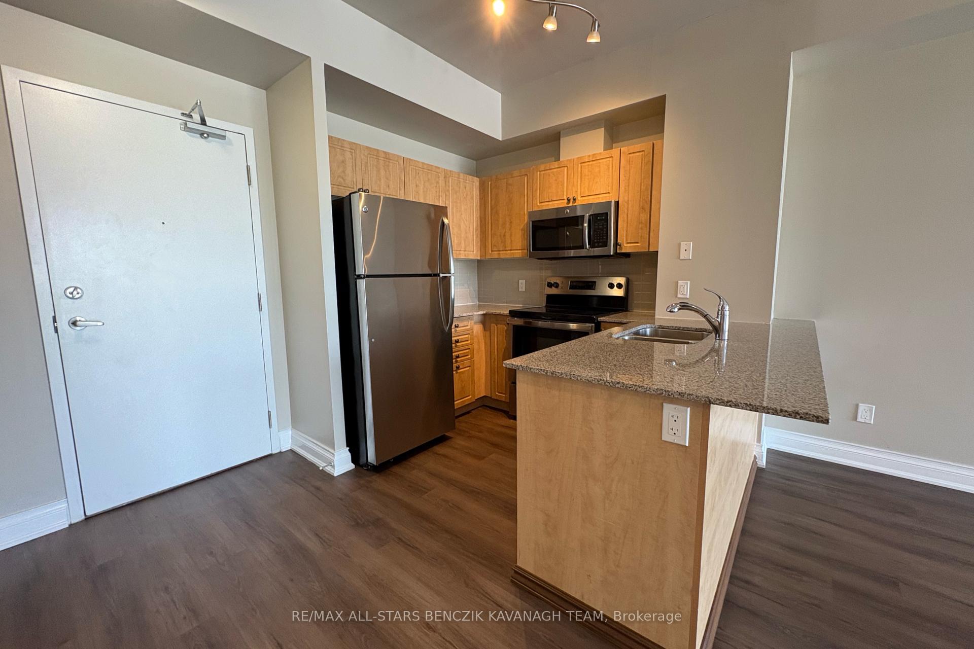 Photo 2 of Unit 233, 68 Main Street N, Markham, Old Markham Village — HOMEH