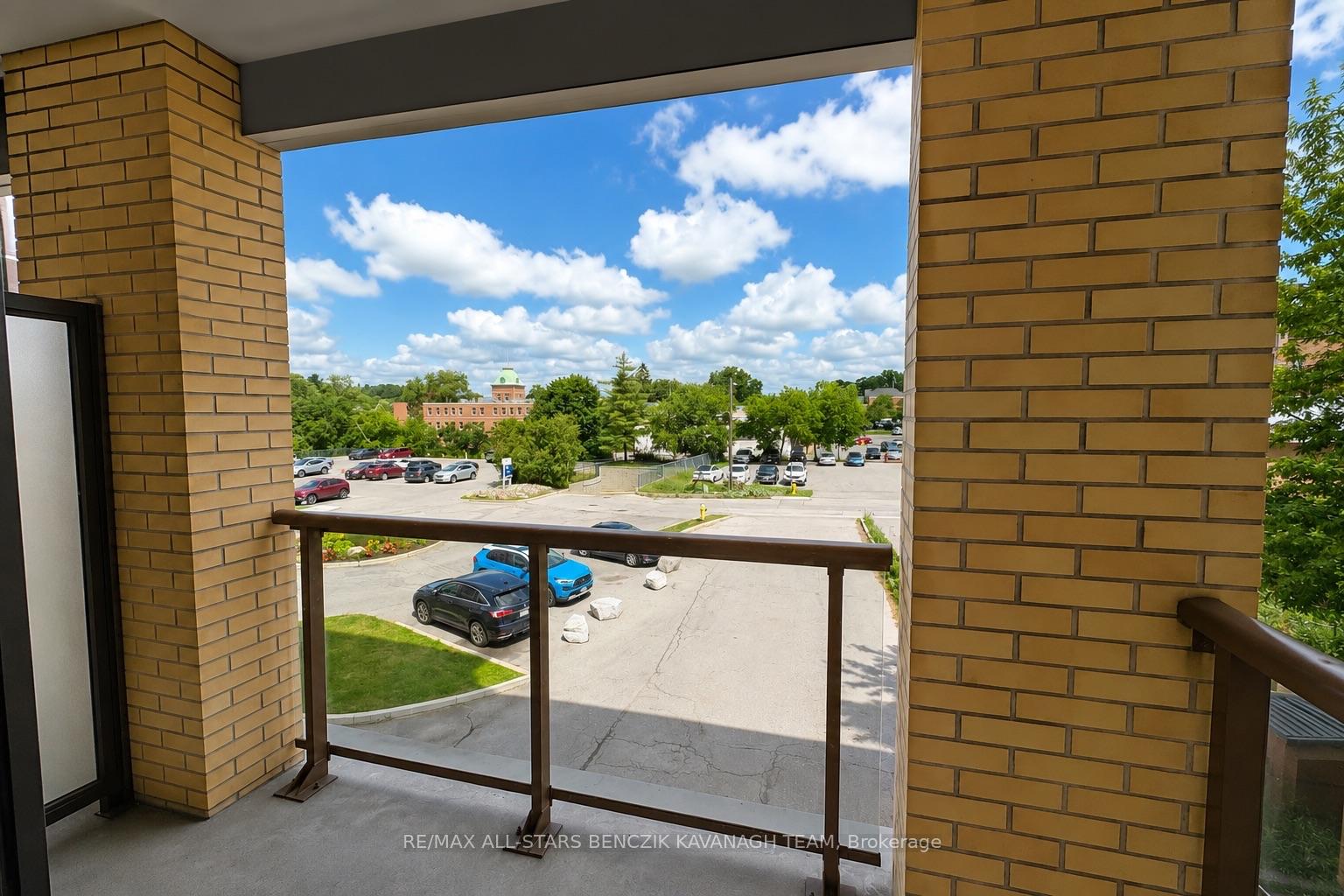 Photo 8 of Unit 233, 68 Main Street N, Markham, Old Markham Village — HOMEH