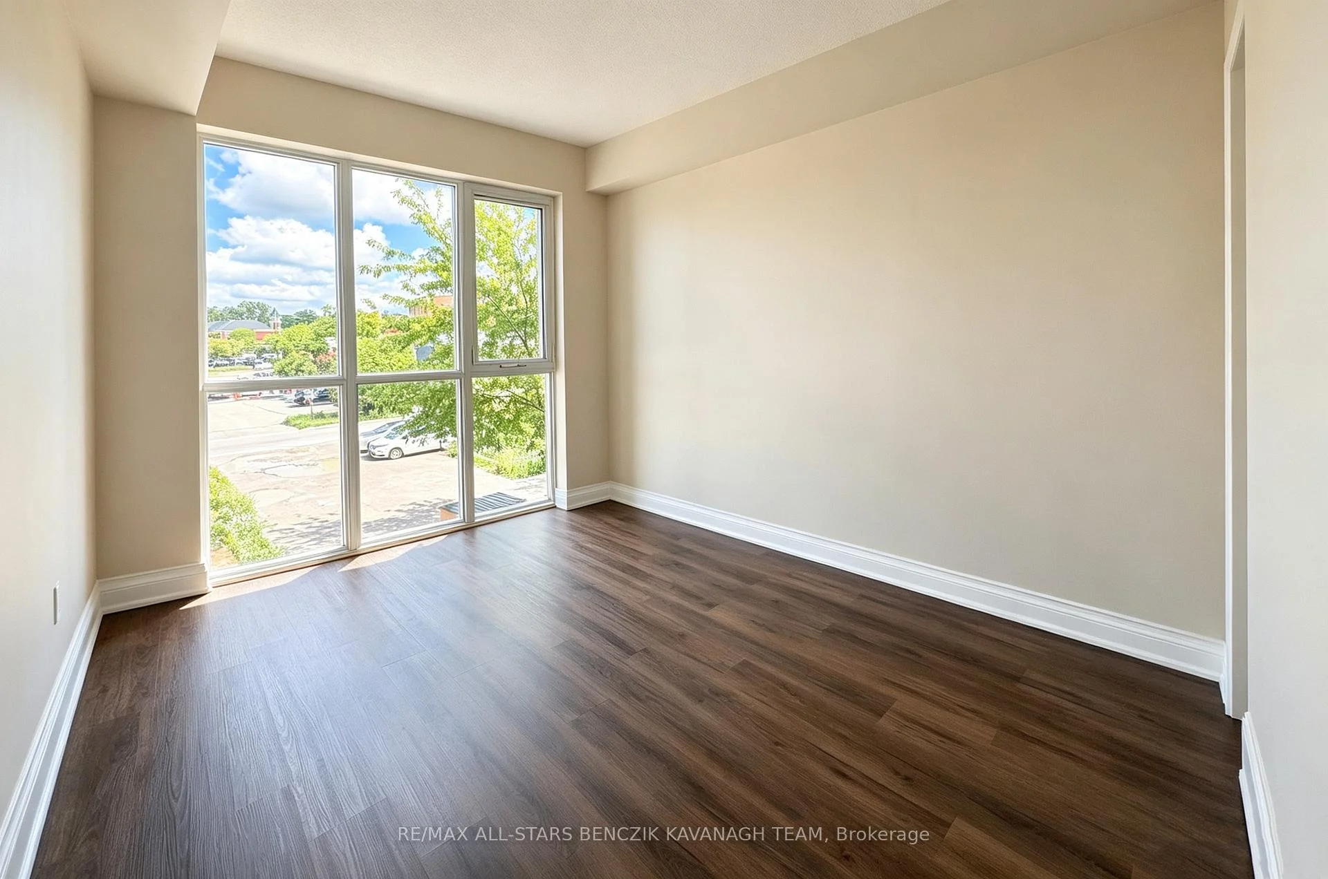 Photo 15 of Unit 233, 68 Main Street N, Markham, Old Markham Village — HOMEH