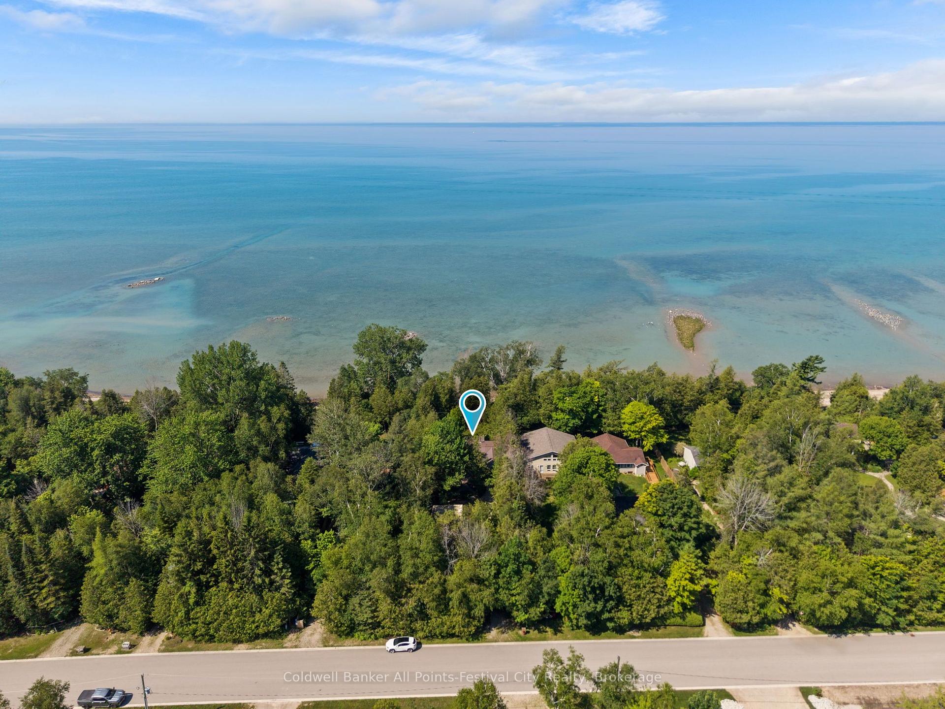 Photo 3 of 149 Huron Road W, Huron-Kinloss — HOMEH