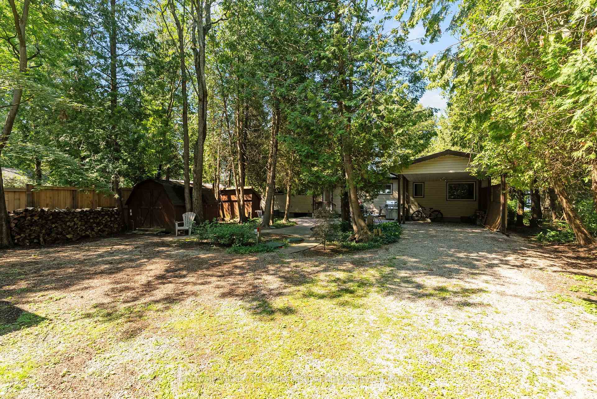 Photo 5 of 149 Huron Road W, Huron-Kinloss — HOMEH