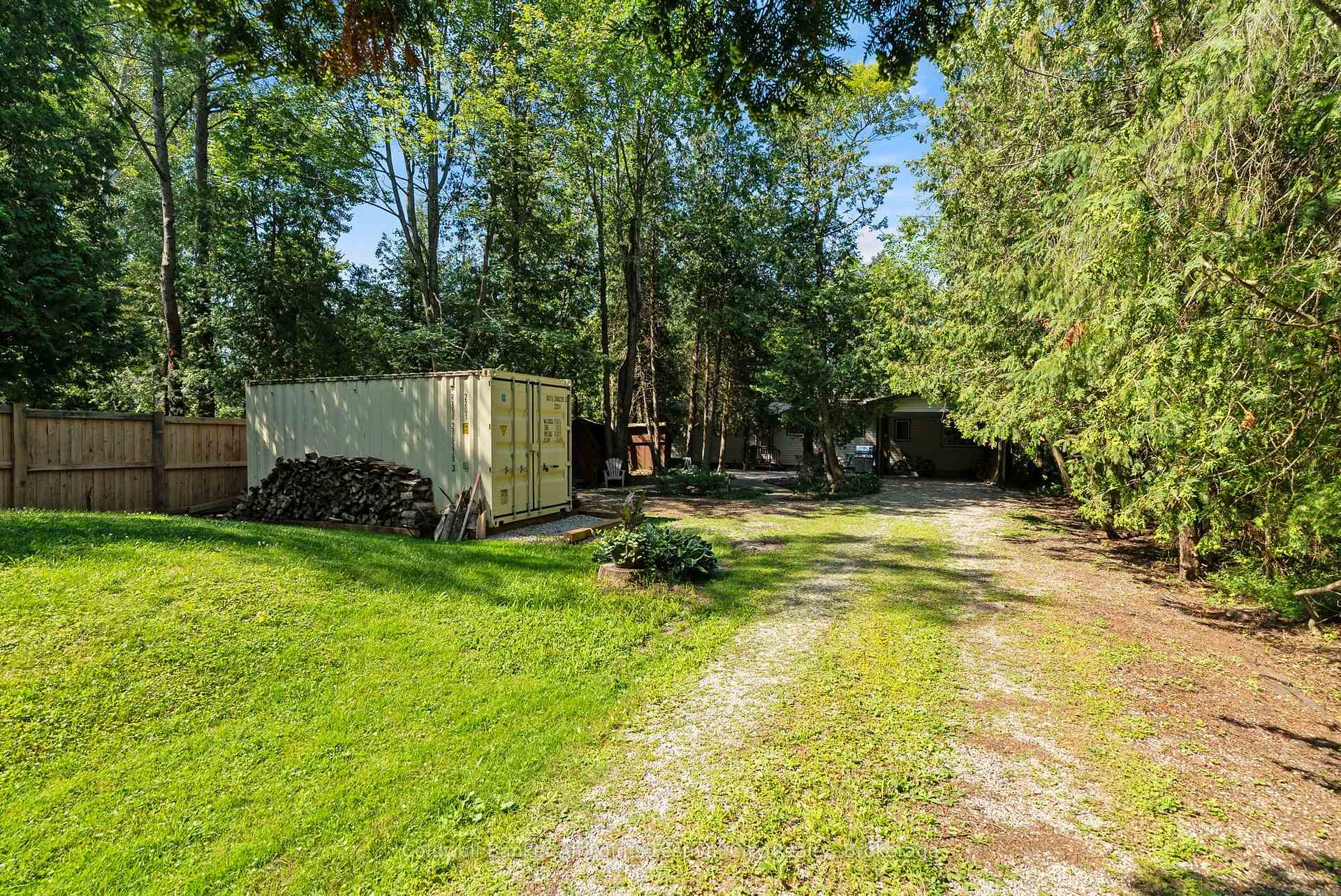 Photo 35 of 149 Huron Road W, Huron-Kinloss — HOMEH