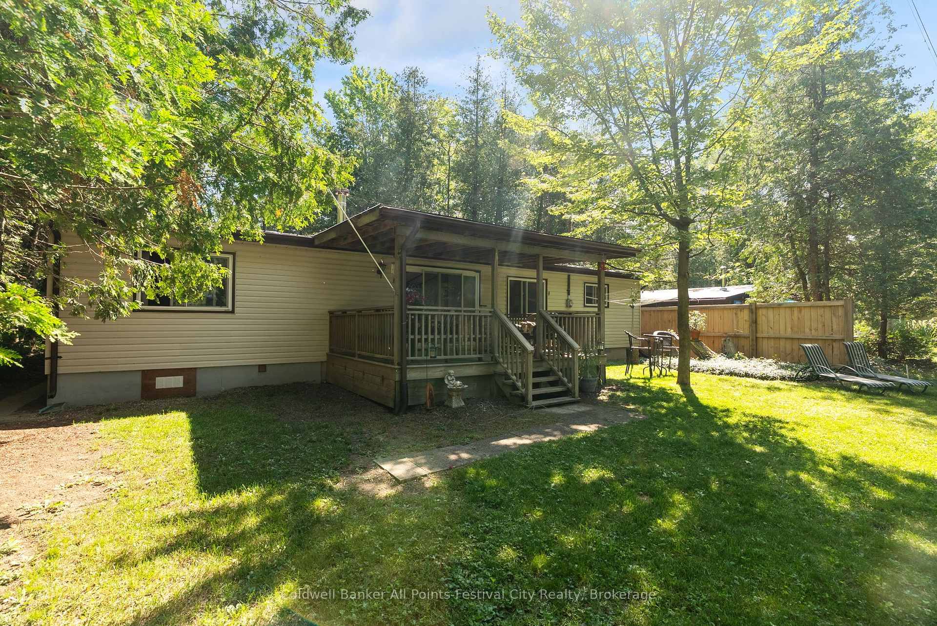 Photo 40 of 149 Huron Road W, Huron-Kinloss — HOMEH