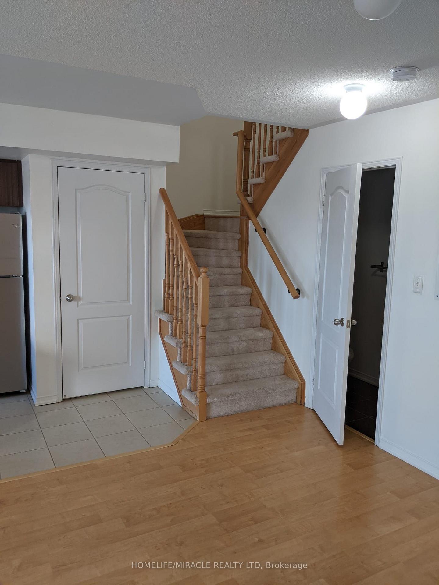 Photo 8 of Unit 23, 2508 Post Road, Oakville, River Oaks — HOMEH