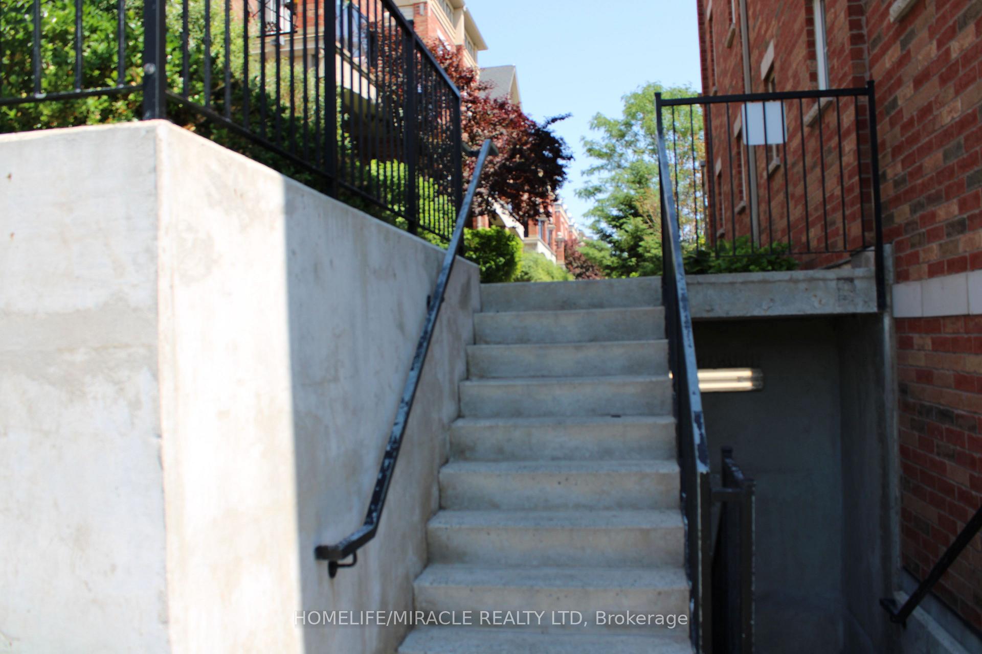 Photo 19 of Unit 23, 2508 Post Road, Oakville, River Oaks — HOMEH