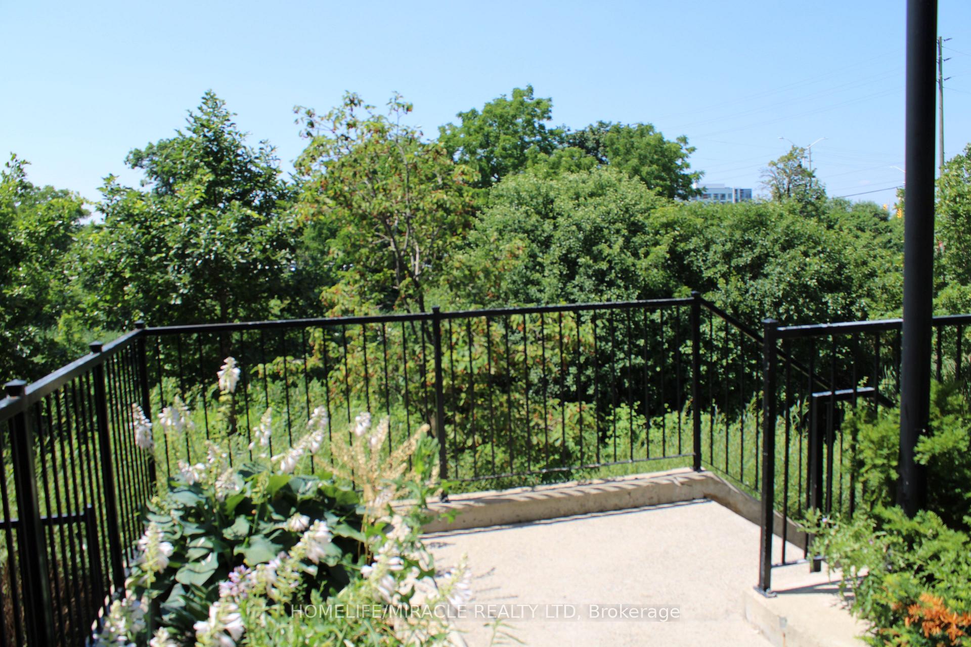 Photo 25 of Unit 23, 2508 Post Road, Oakville, River Oaks — HOMEH