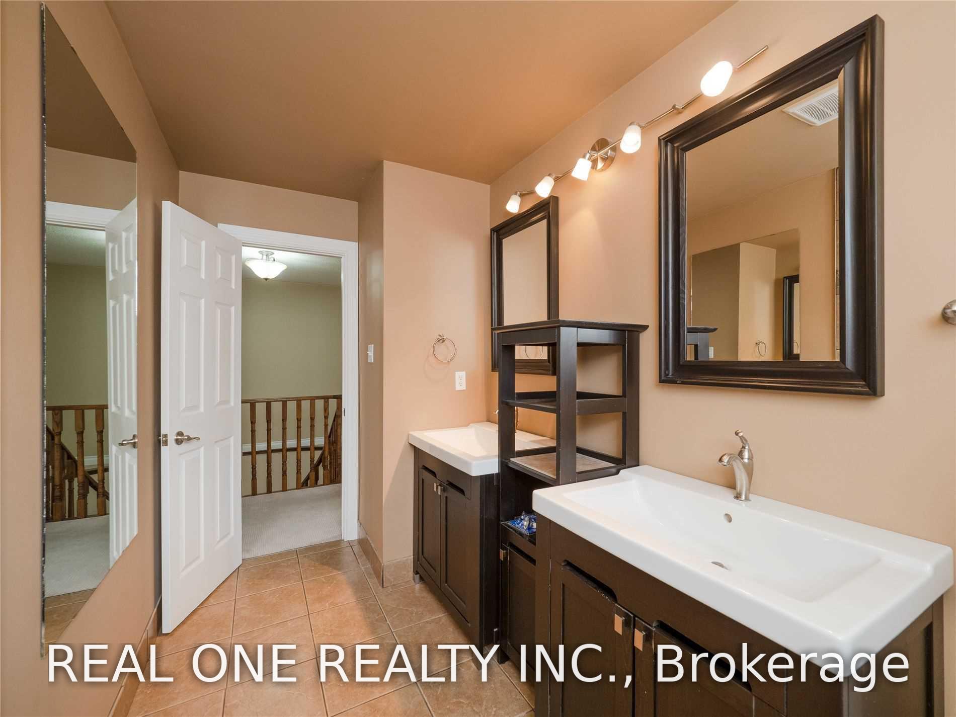 Photo 11 of 1520 Greenridge Circle, Oakville, Glen Abbey — HOMEH