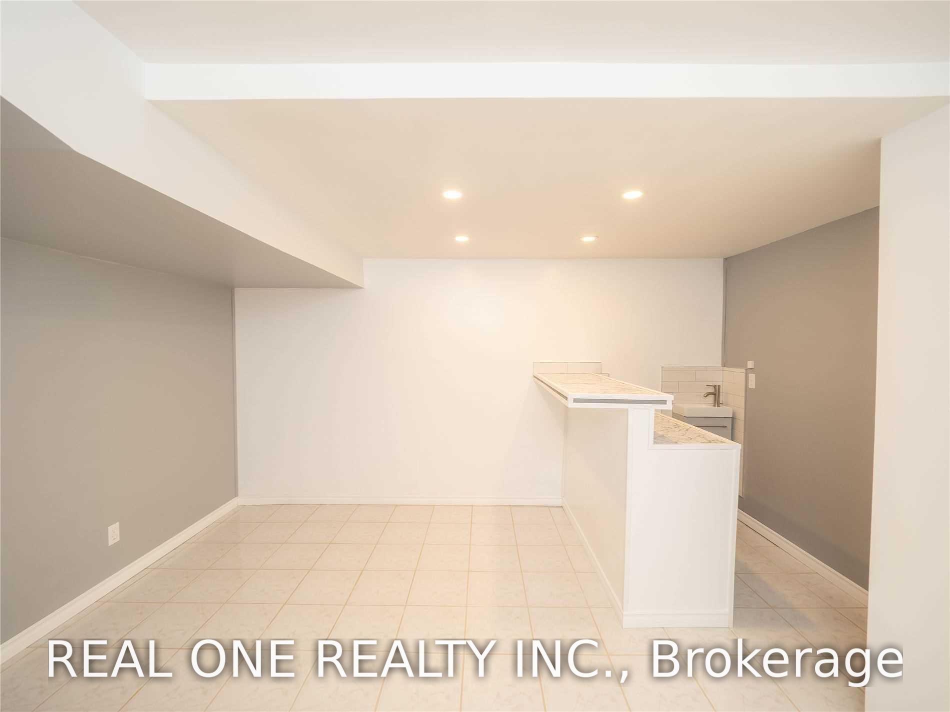 Photo 14 of 1520 Greenridge Circle, Oakville, Glen Abbey — HOMEH