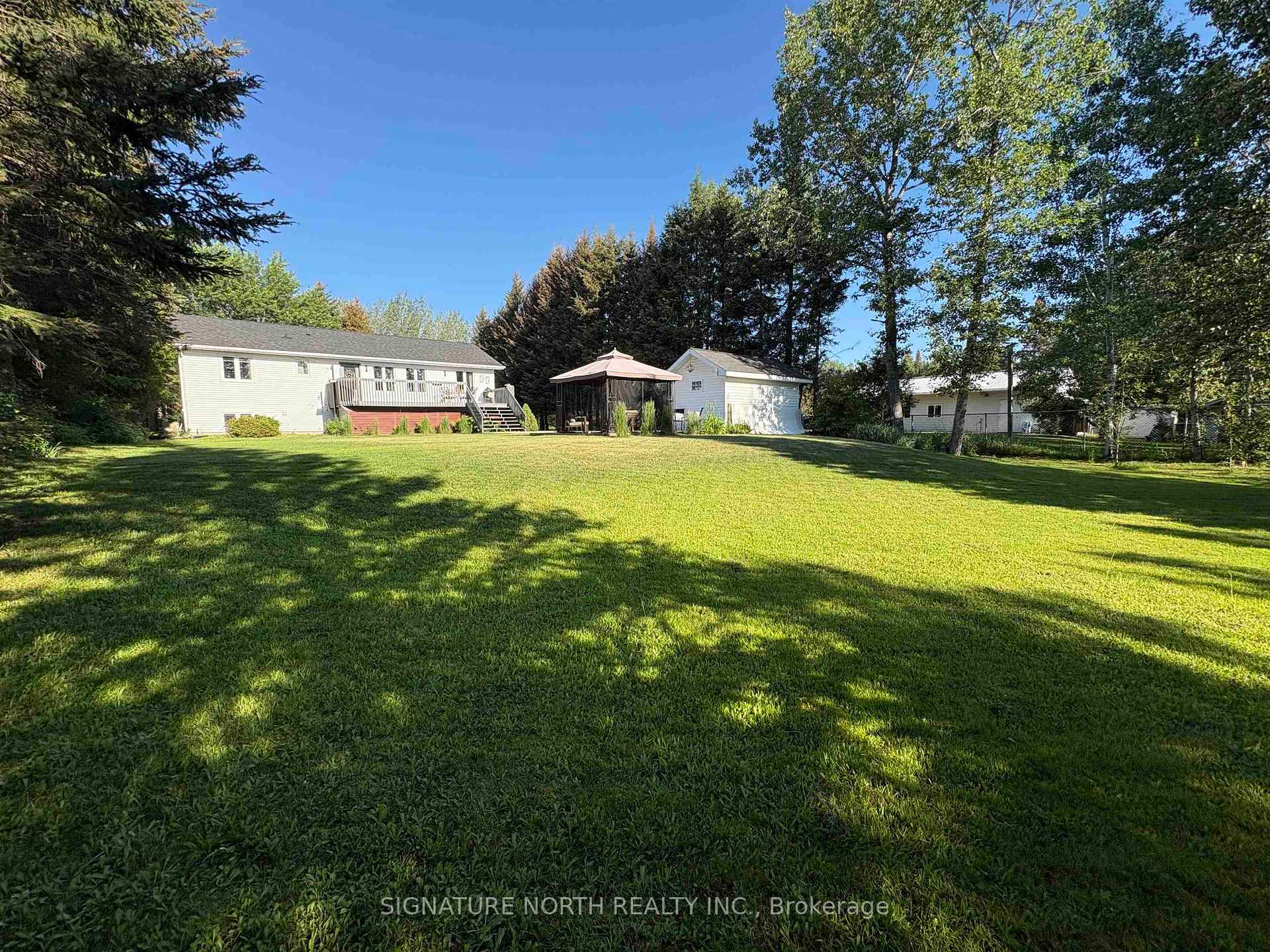Photo 3 of 3130 Fairview Avenue, Thunder Bay, Rosslyn Road — HOMEH
