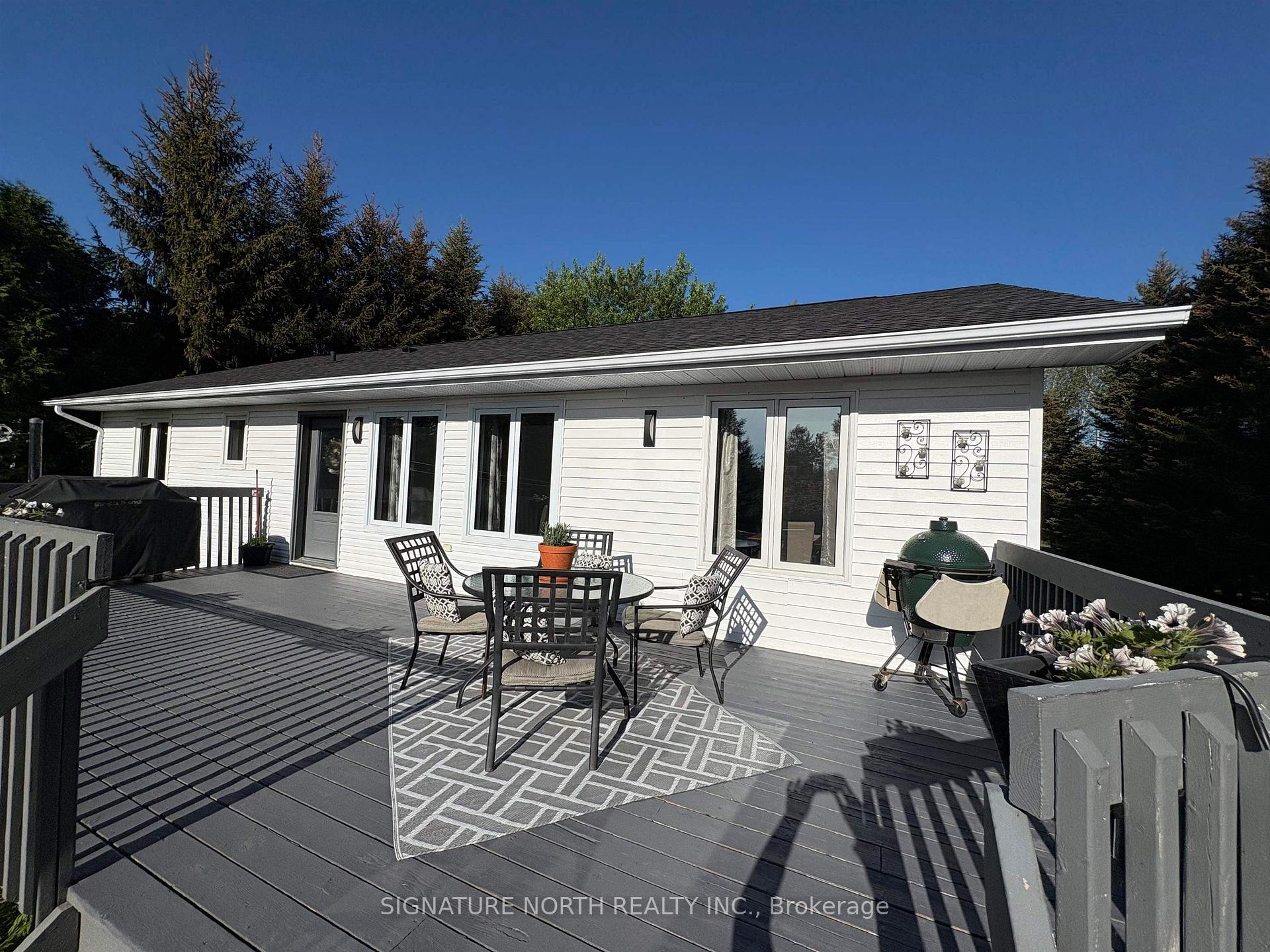 Photo 6 of 3130 Fairview Avenue, Thunder Bay, Rosslyn Road — HOMEH