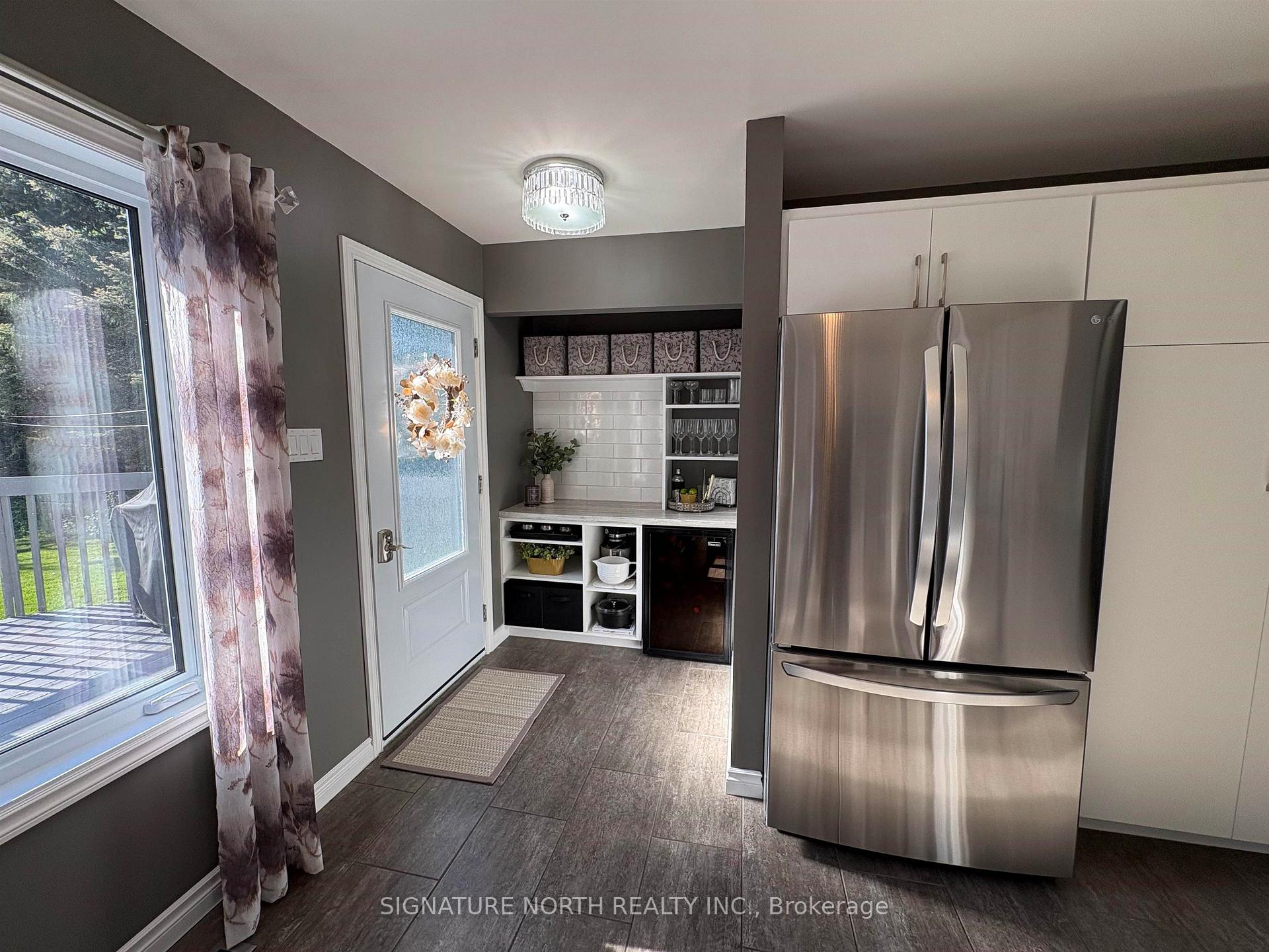 Photo 13 of 3130 Fairview Avenue, Thunder Bay, Rosslyn Road — HOMEH