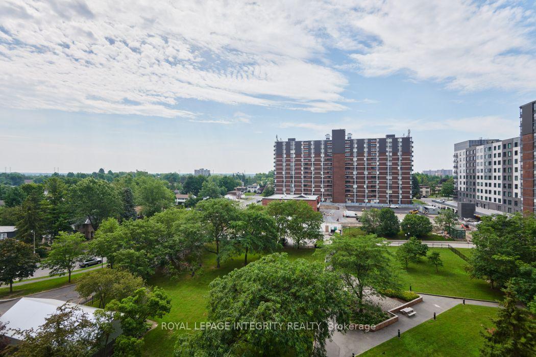 Photo 14 of Unit 810, 1705 Playfair Drive, Ottawa, Playfair Park — HOMEH
