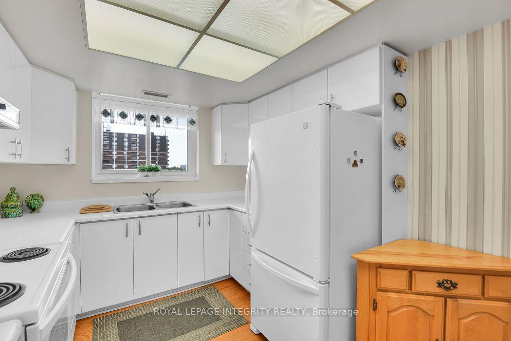 Photo 19 of Unit 810, 1705 Playfair Drive, Ottawa, Playfair Park — HOMEH