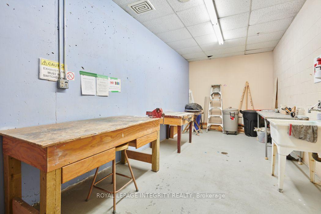 Photo 36 of Unit 810, 1705 Playfair Drive, Ottawa, Playfair Park — HOMEH
