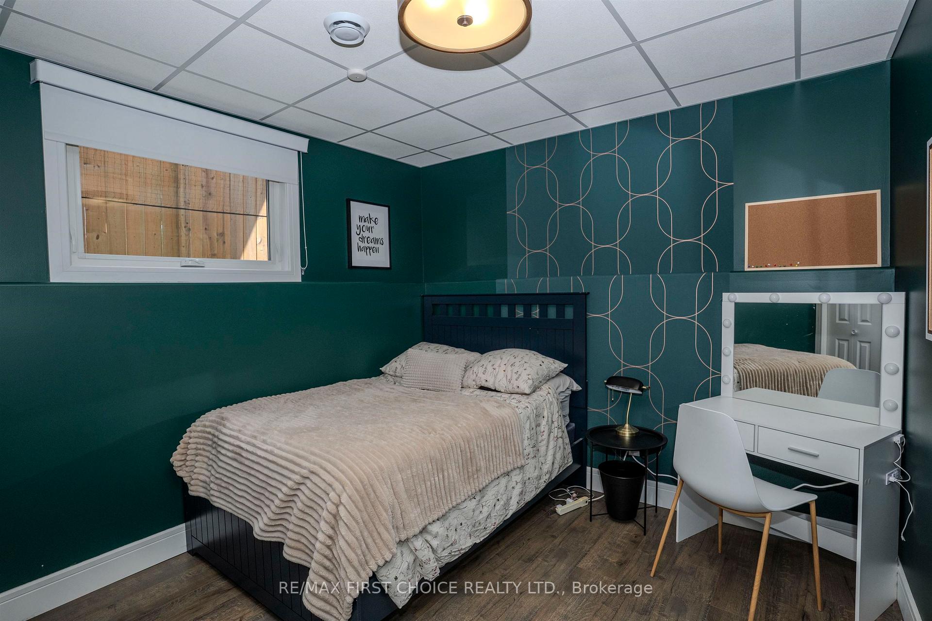 Photo 42 of 740 Woodcrest Rd, Thunder Bay, John Street North — HOMEH