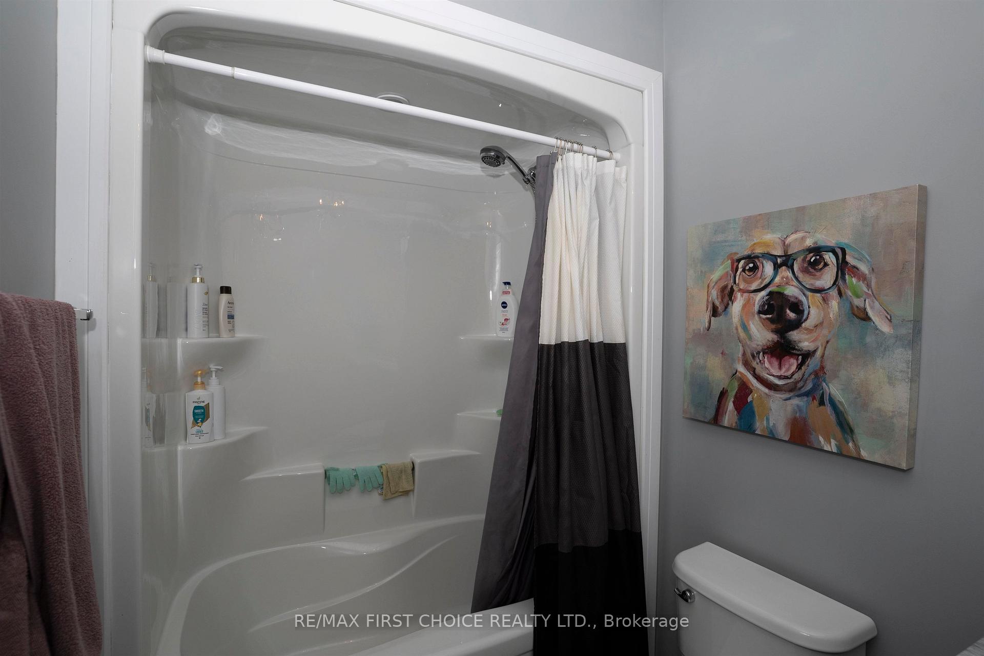Photo 43 of 740 Woodcrest Rd, Thunder Bay, John Street North — HOMEH