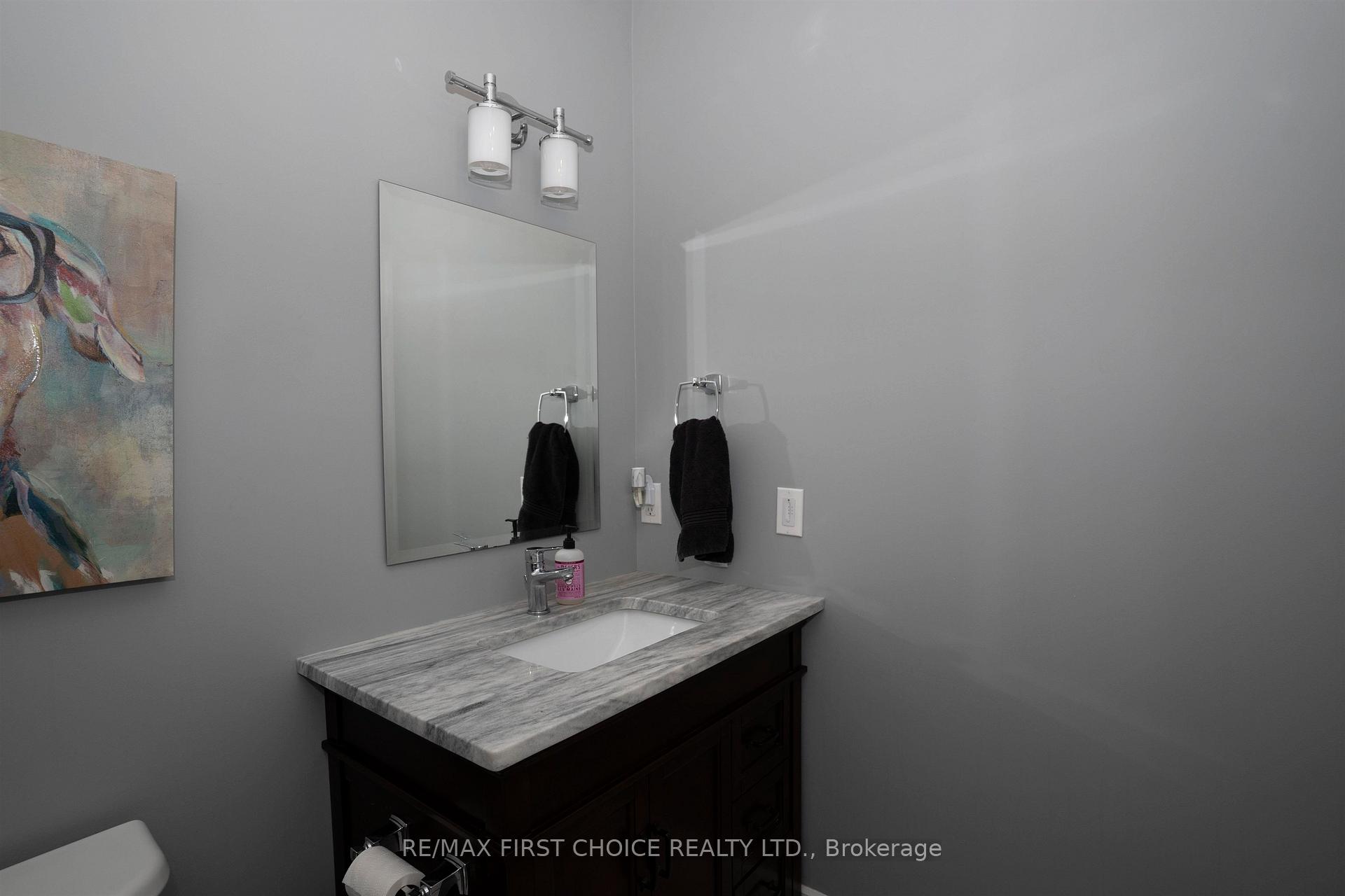 Photo 44 of 740 Woodcrest Rd, Thunder Bay, John Street North — HOMEH