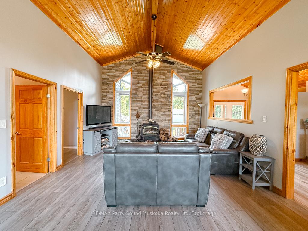 Photo 15 of 127 Burnetts Road, McKellar — HOMEH
