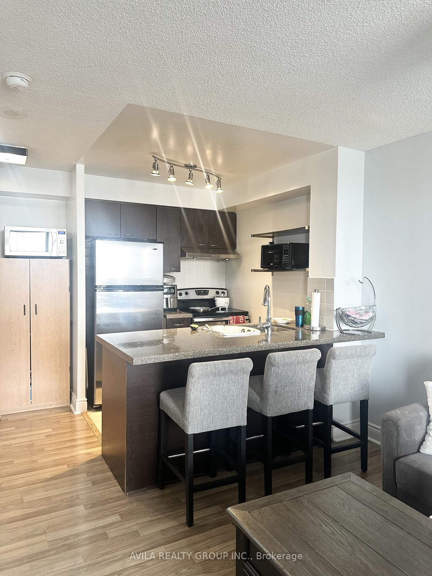 Photo 5 of Unit 601, 88 Times Avenue, Markham, Commerce Valley — HOMEH
