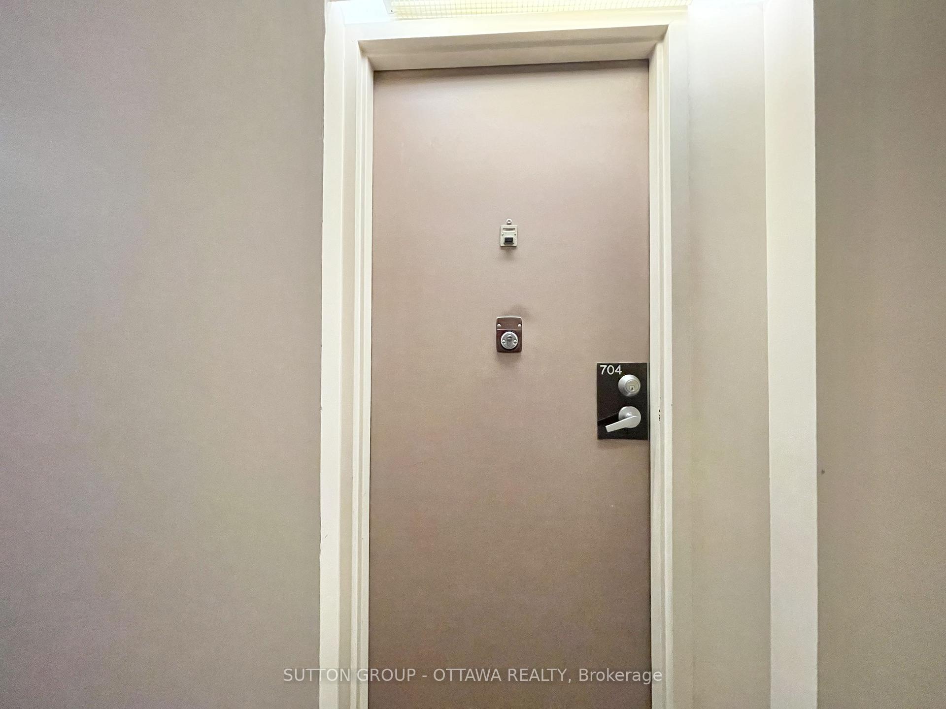 Photo 4 of Unit 704, 900 Dynes Road, Ottawa, Carleton Square — HOMEH