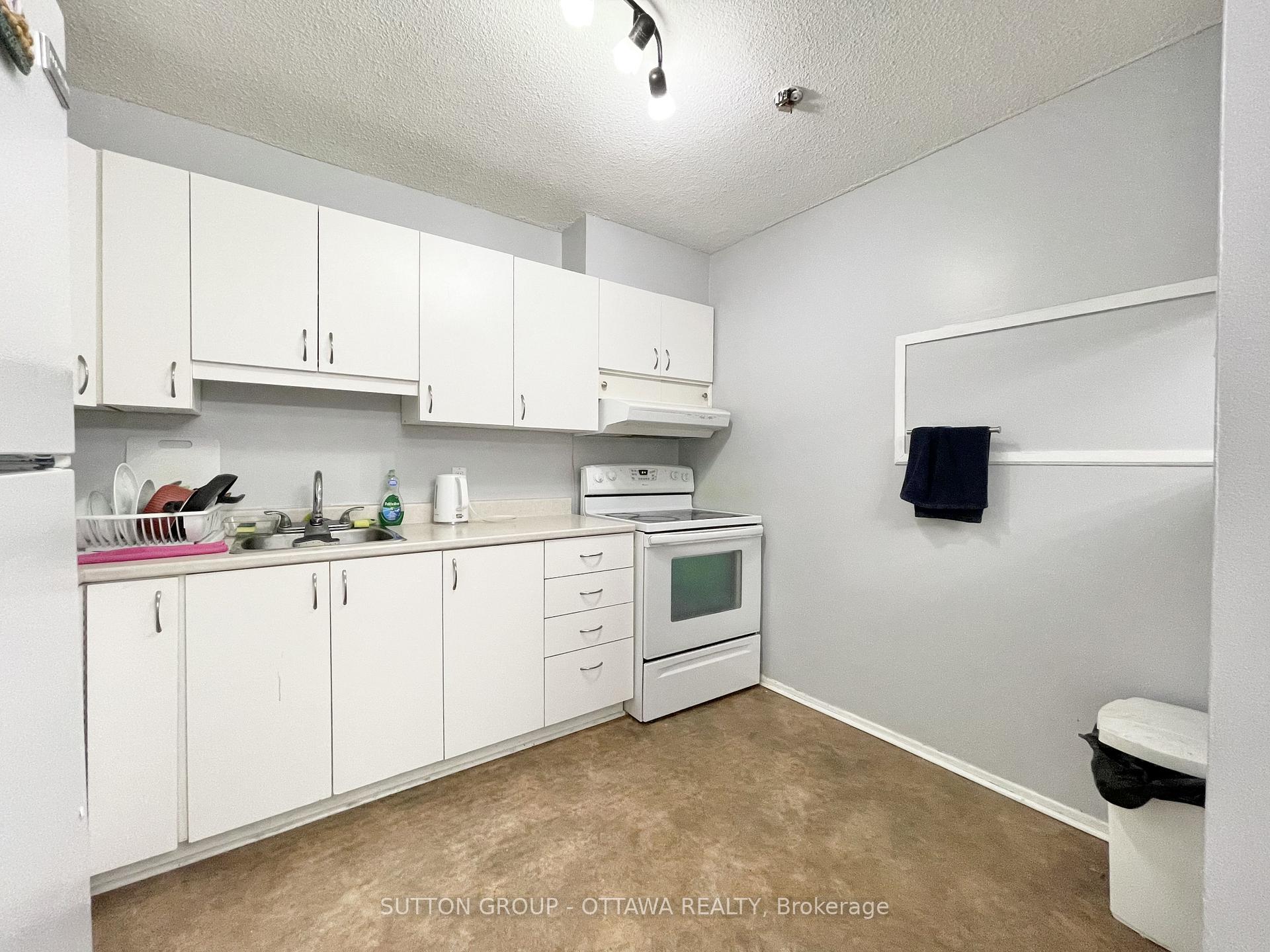 Photo 8 of Unit 704, 900 Dynes Road, Ottawa, Carleton Square — HOMEH