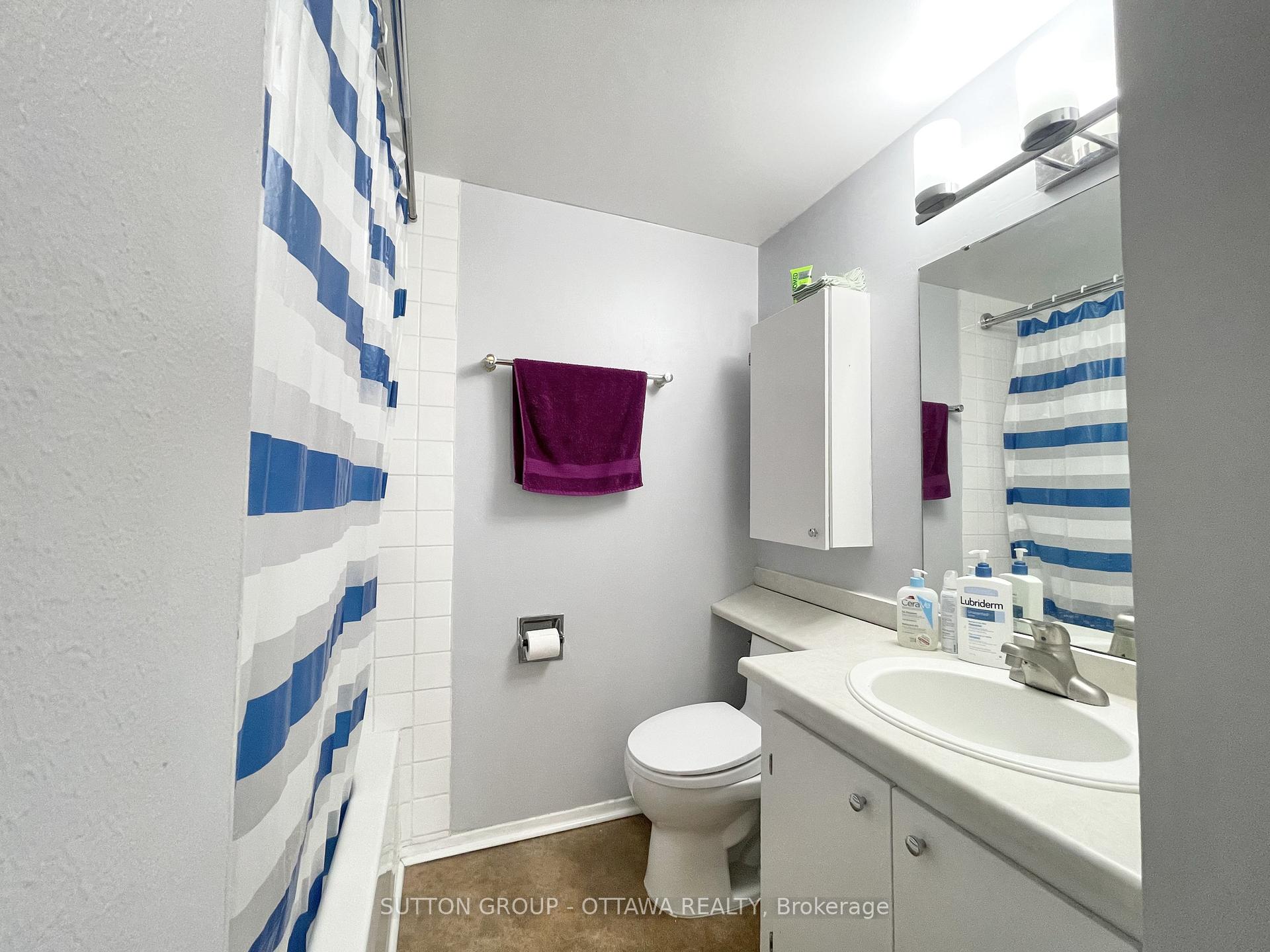 Photo 14 of Unit 704, 900 Dynes Road, Ottawa, Carleton Square — HOMEH