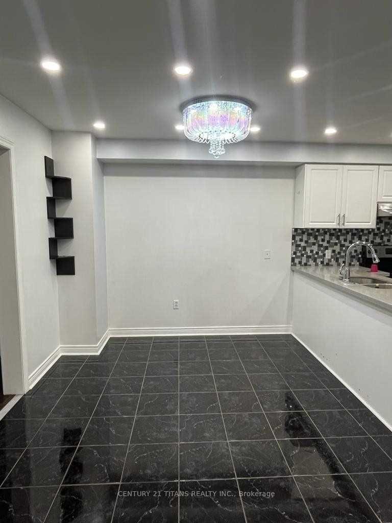 Photo 3 of Unit Main Floor, 32 Dooley Crescent, Ajax, Northwest Ajax — HOMEH