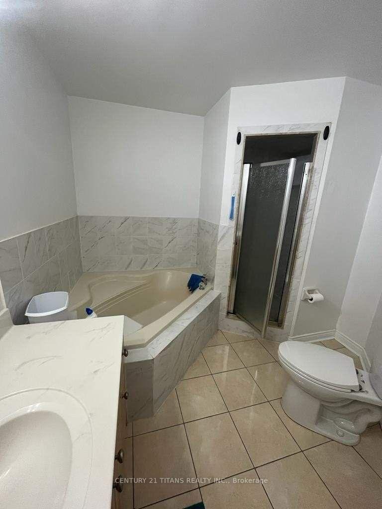 Photo 8 of Unit Main Floor, 32 Dooley Crescent, Ajax, Northwest Ajax — HOMEH