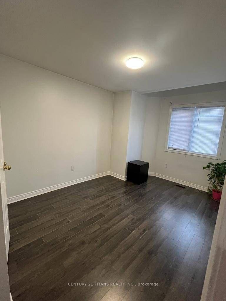Photo 11 of Unit Main Floor, 32 Dooley Crescent, Ajax, Northwest Ajax — HOMEH