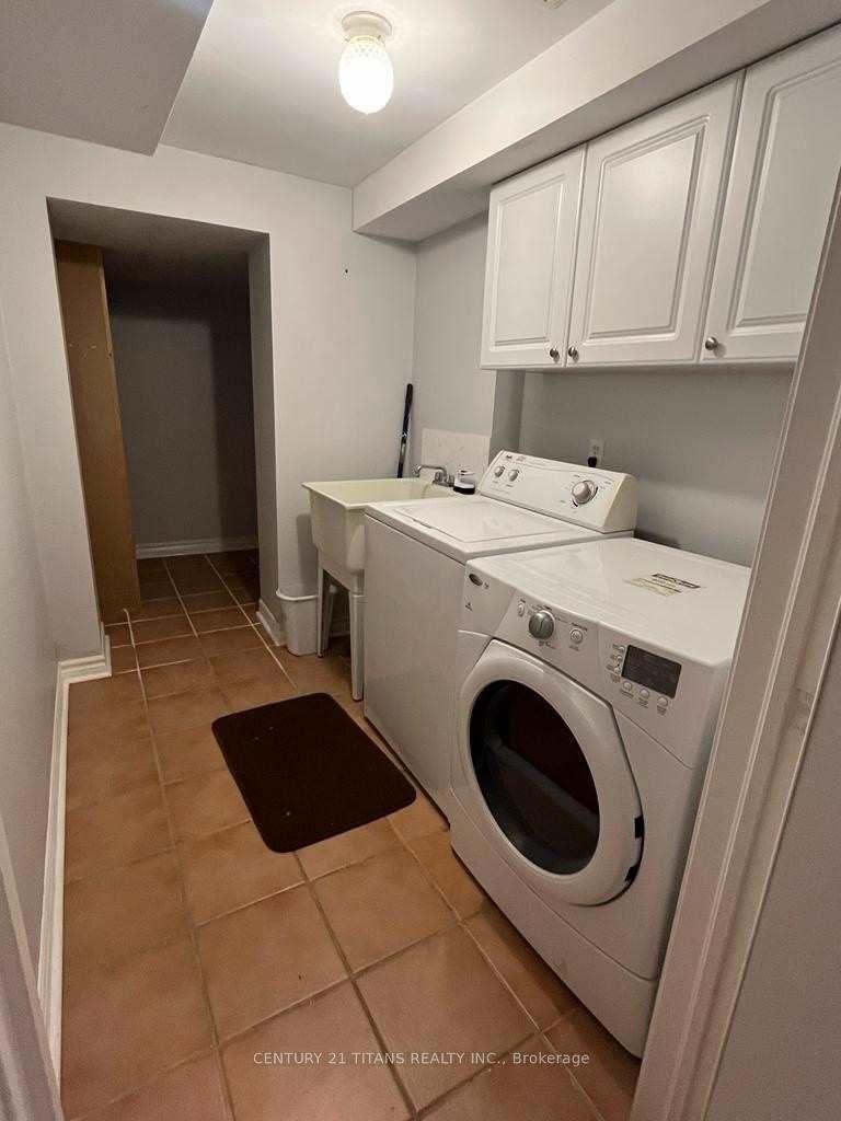 Photo 12 of Unit Main Floor, 32 Dooley Crescent, Ajax, Northwest Ajax — HOMEH