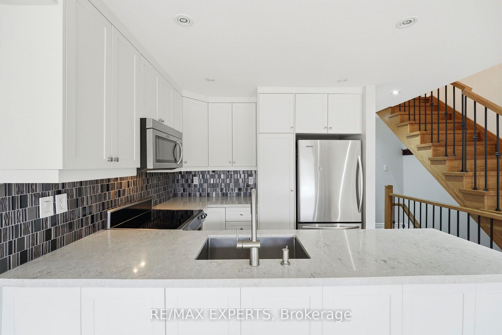 Photo 12 of Unit 7, 80 Tania Crescent, Vaughan, Maple — HOMEH