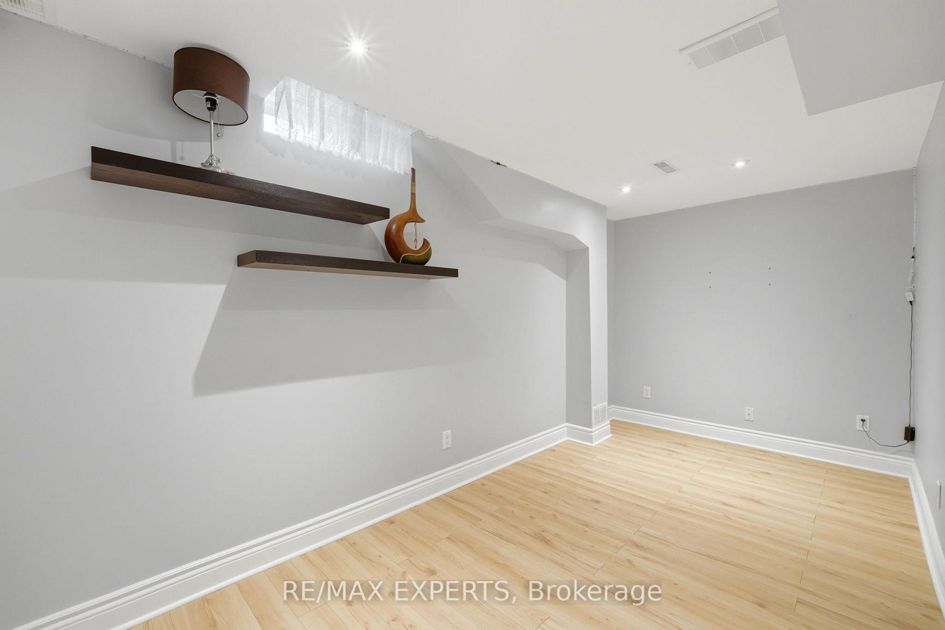 Photo 31 of Unit 7, 80 Tania Crescent, Vaughan, Maple — HOMEH