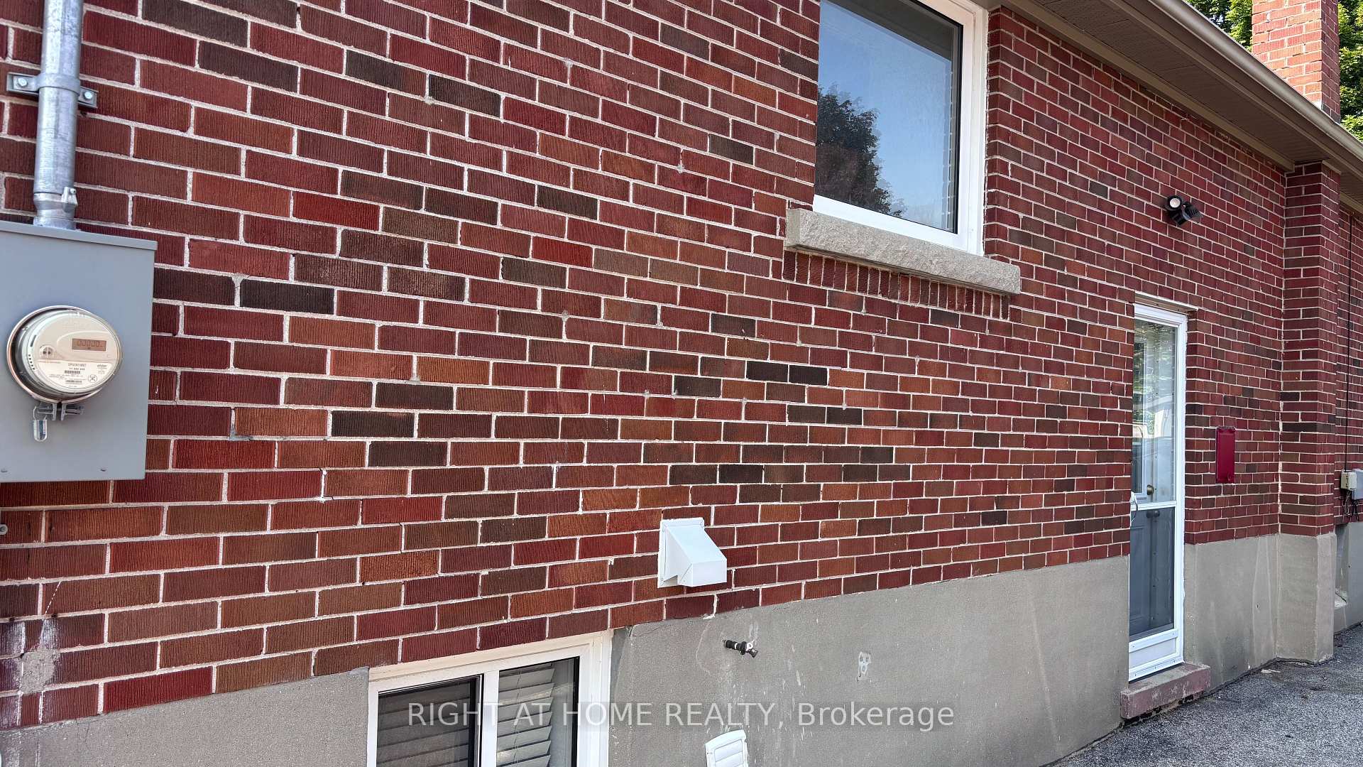 Photo 3 of Unit Lower, 292 Farewell Street, Oshawa, Donevan — HOMEH