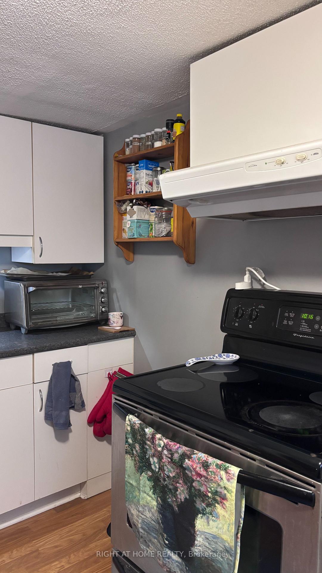 Photo 20 of Unit Lower, 292 Farewell Street, Oshawa, Donevan — HOMEH