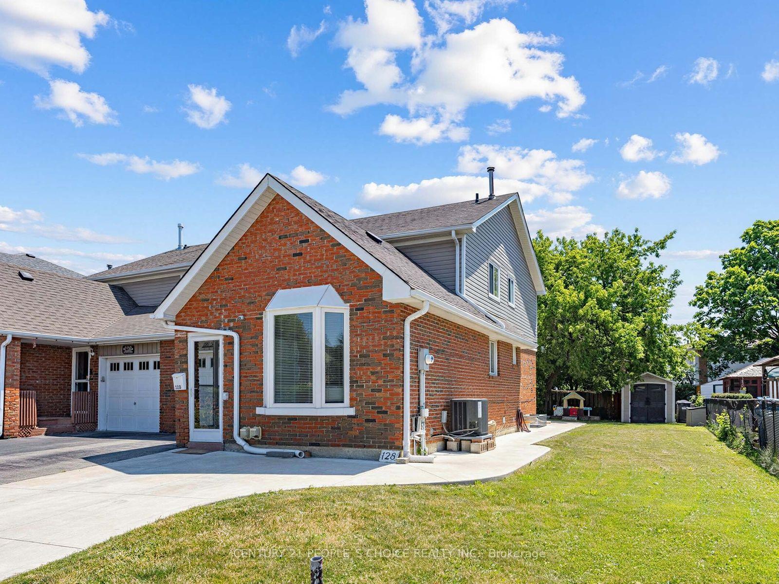 Photo 2 of 128 Primrose Crescent, Brampton, Heart Lake West — HOMEH
