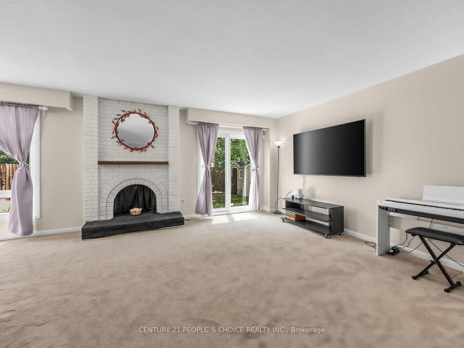 Photo 11 of 128 Primrose Crescent, Brampton, Heart Lake West — HOMEH