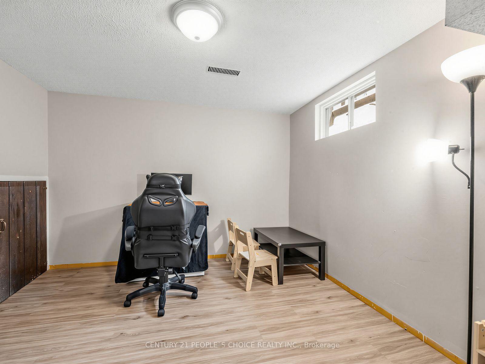 Photo 29 of 128 Primrose Crescent, Brampton, Heart Lake West — HOMEH